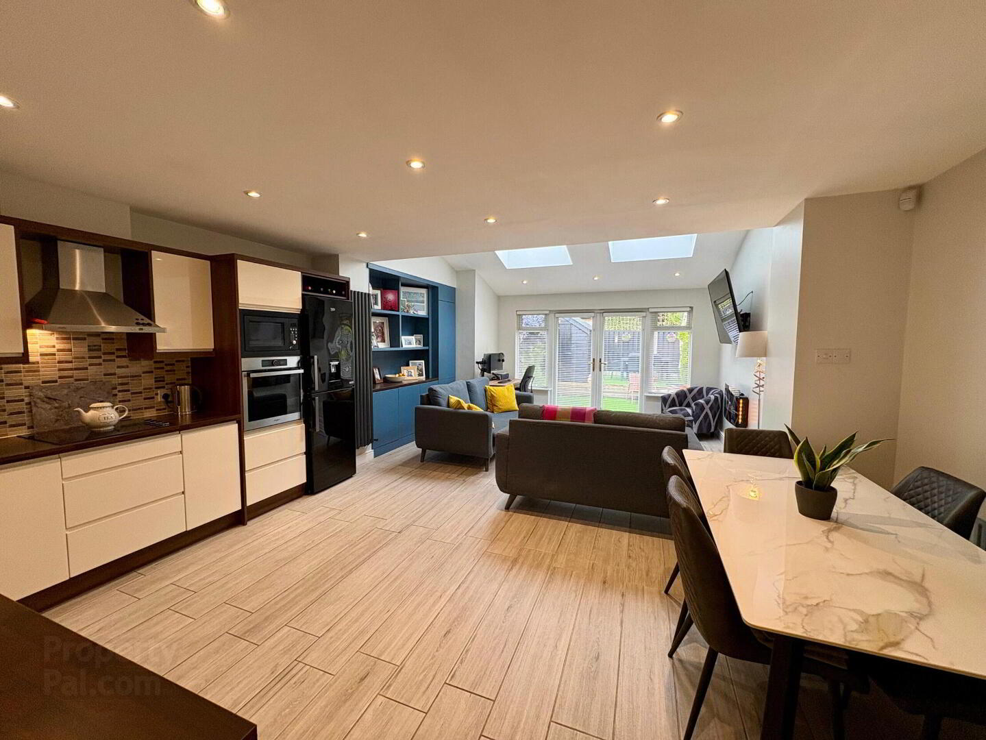 12 Blackthorn Hill View 7 of 18