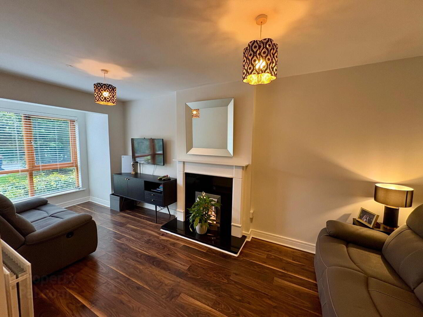12 Blackthorn Hill View 5 of 18