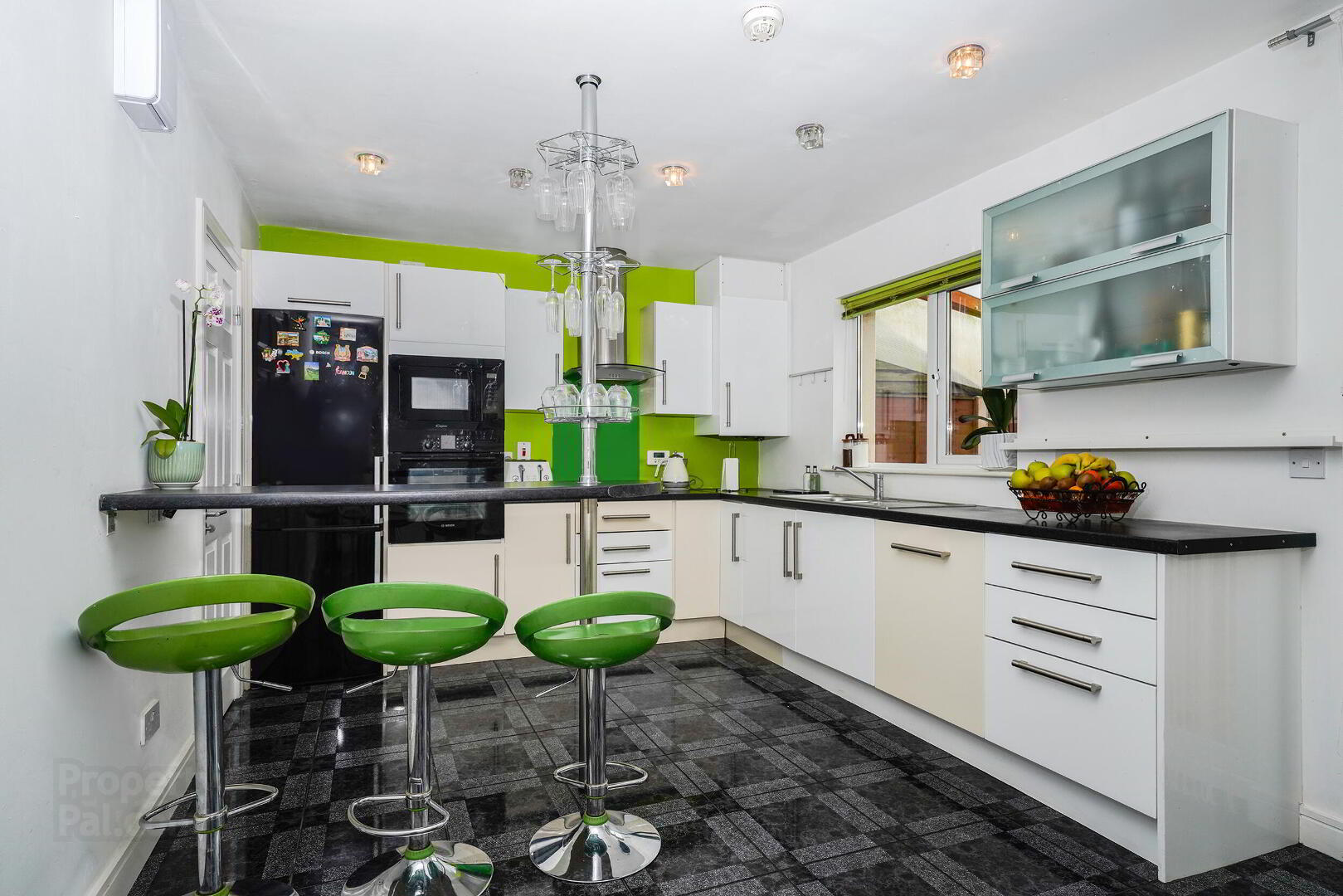 5 Barnwell Crescent 10 of 31