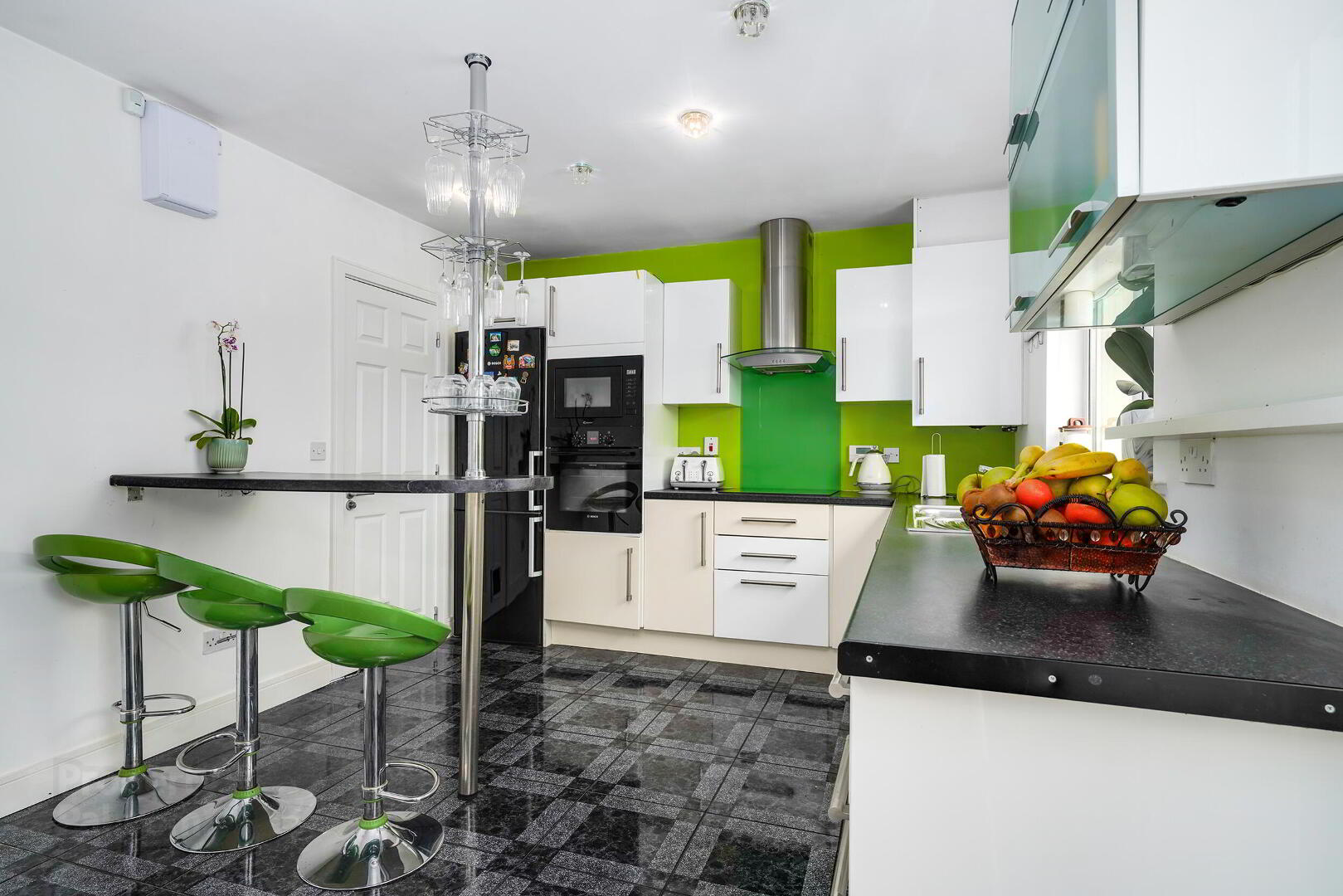 5 Barnwell Crescent 11 of 31