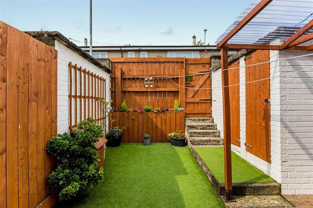 55 Ivan Street 21 of 23