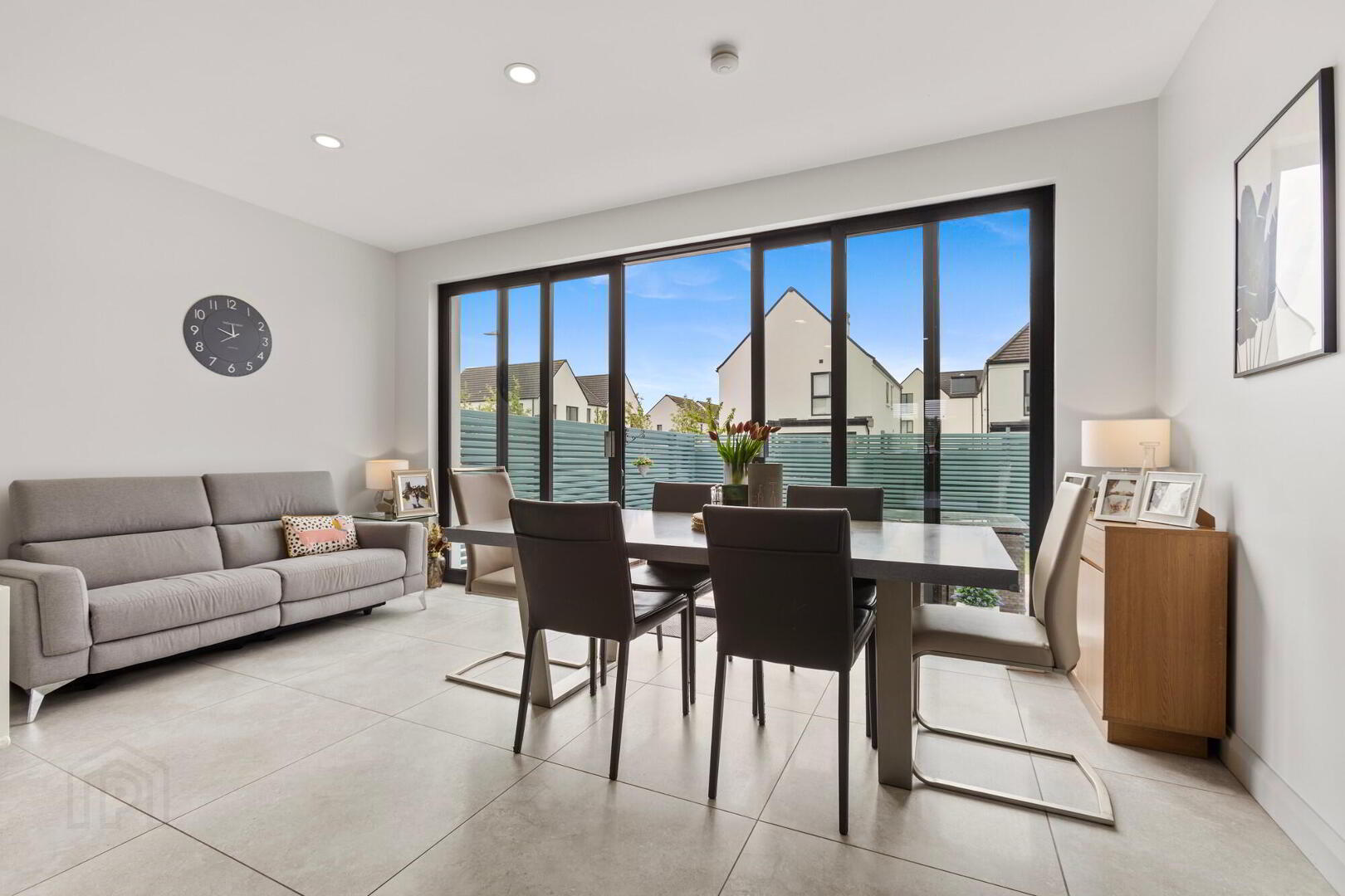 2 Hatheran Square 11 of 32