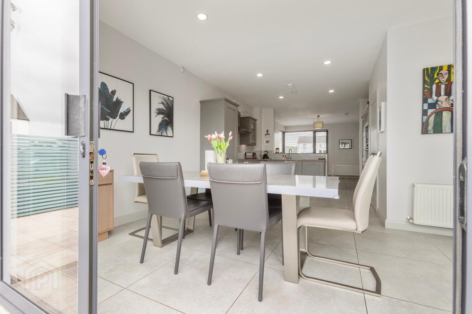 2 Hatheran Square 13 of 32