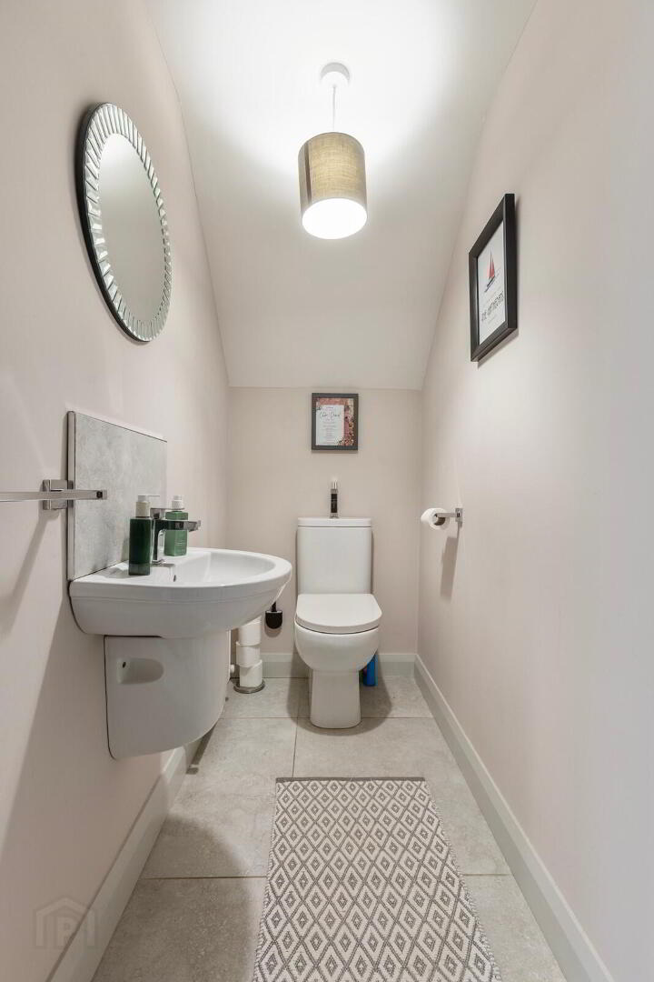 2 Hatheran Square 16 of 32
