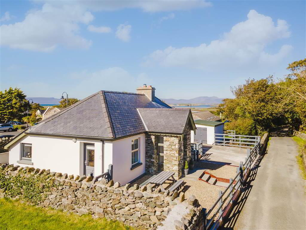 Reek Road Cottage 1 of 21