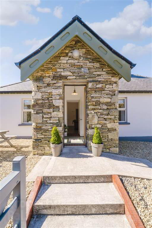 Reek Road Cottage 3 of 21