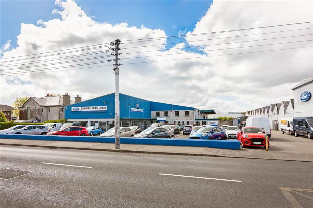 Yard & Industrial Unit 3 of 8
