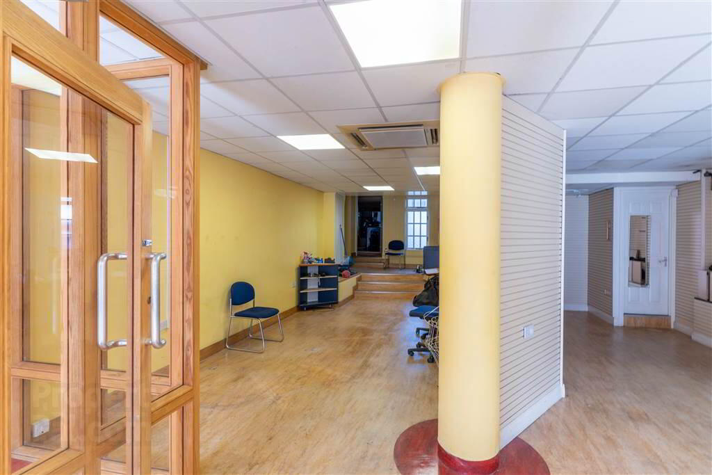 Retail Unit Shop Street 5 of 11