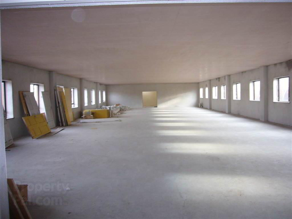 360 Purpose Built Open Plan Office/Commercial Space Sq, 3 850 Sq.ft) 3 of 4
