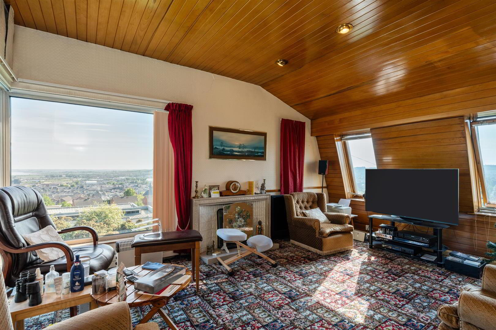16 Hillcrest Avenue 9 of 28