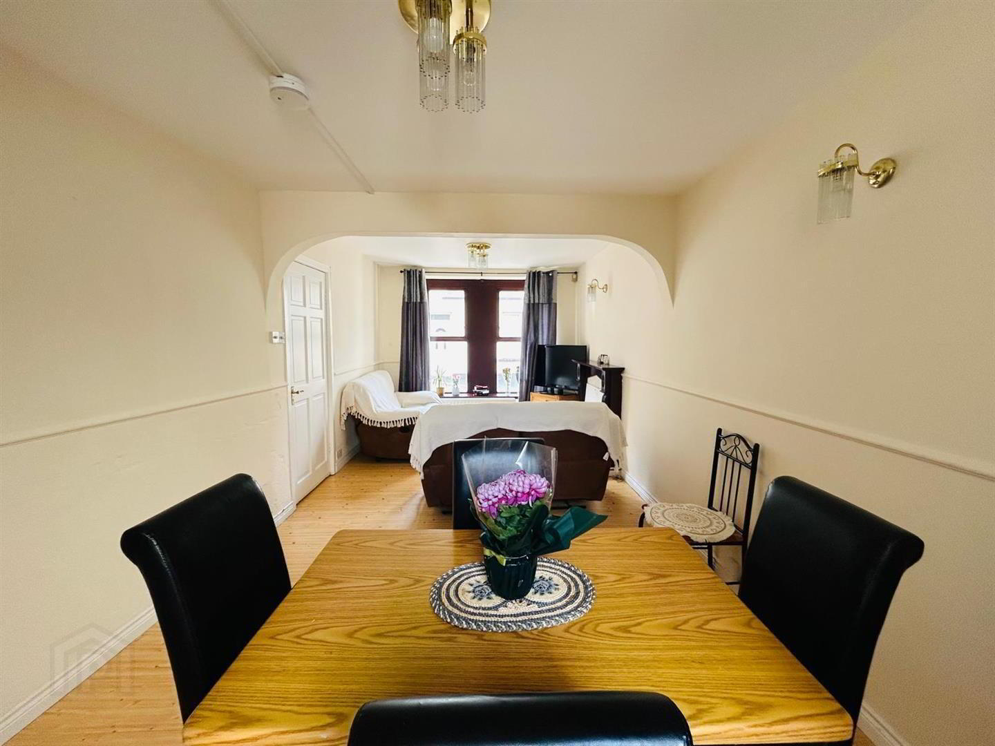 27 Cuthbert Street 3 of 9