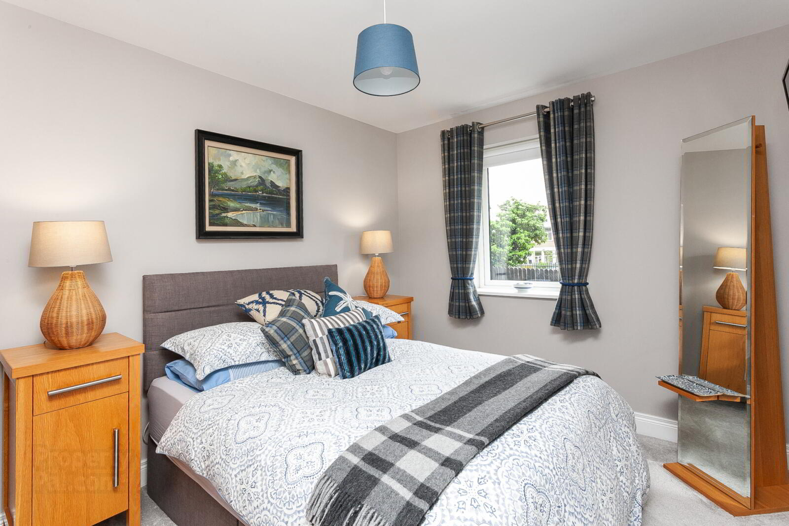 17 Upper Lisburn Road 7 of 12