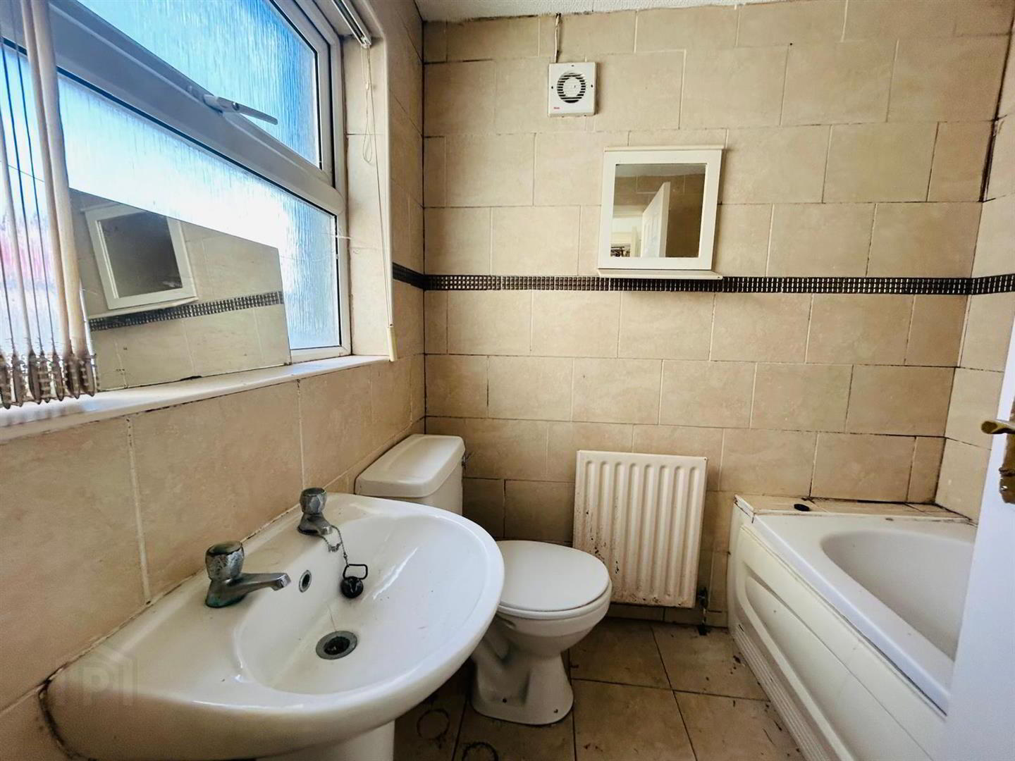 23 Cuthbert Street 6 of 8