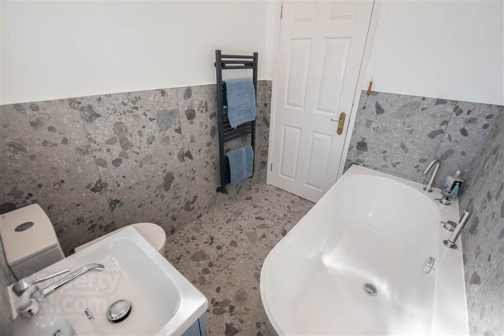 'Towerview', 20 Bailie Road 9 of 28