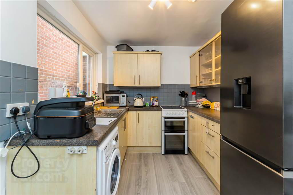 42 St Albans Gardens 6 of 14