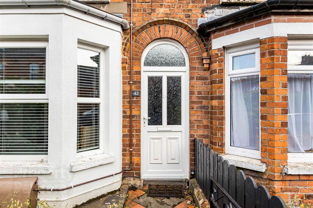 property description image