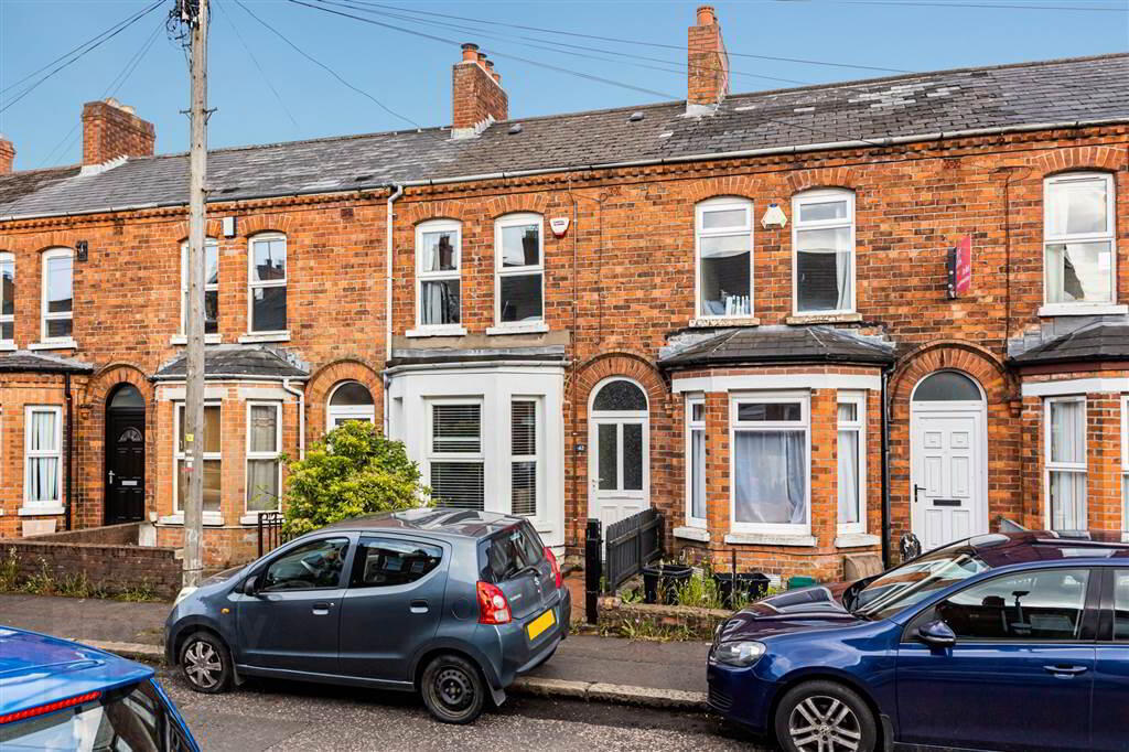 42 St Albans Gardens 1 of 14