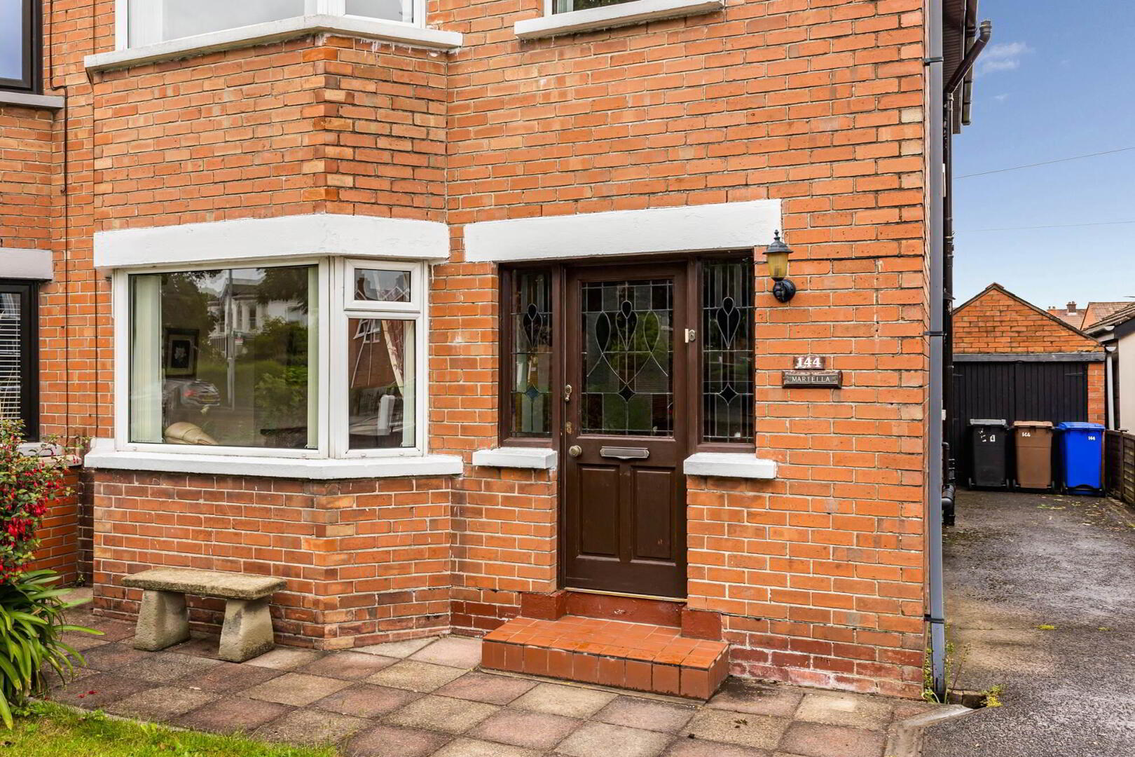 property description image