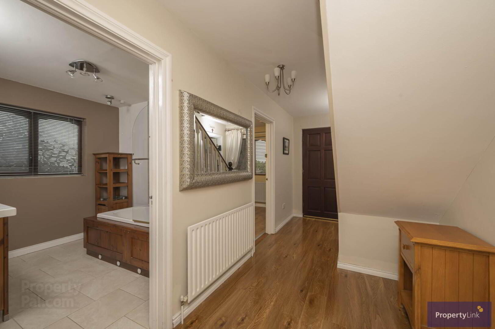 22 Thornleigh 3 of 27