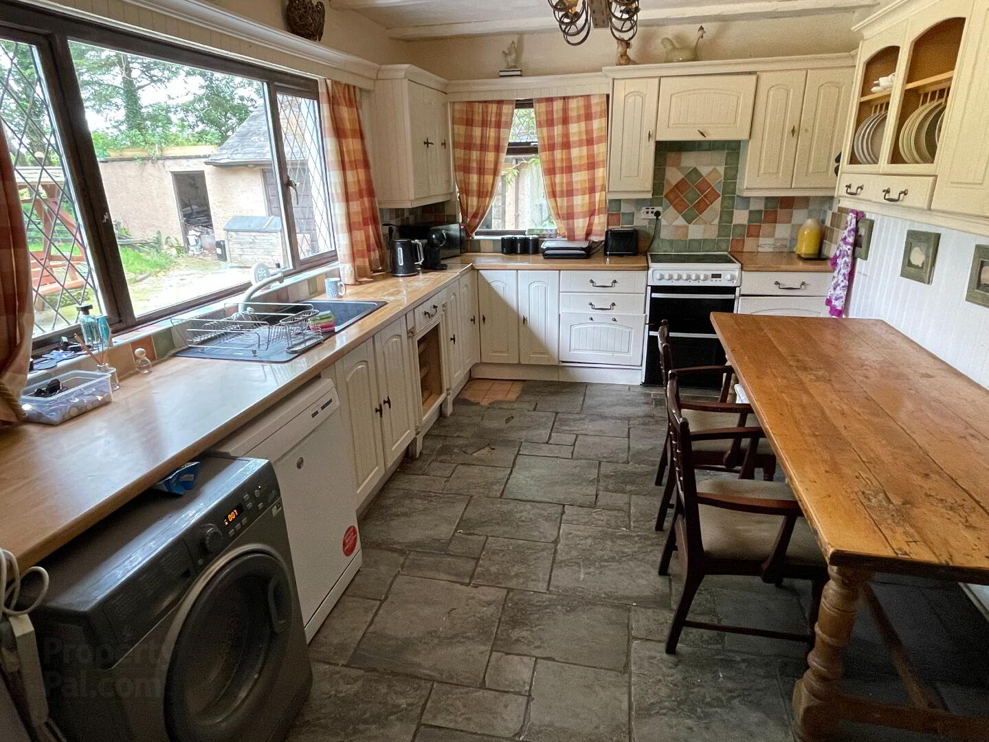 Lostwithial House, 22 Drummond Road 7 of 16