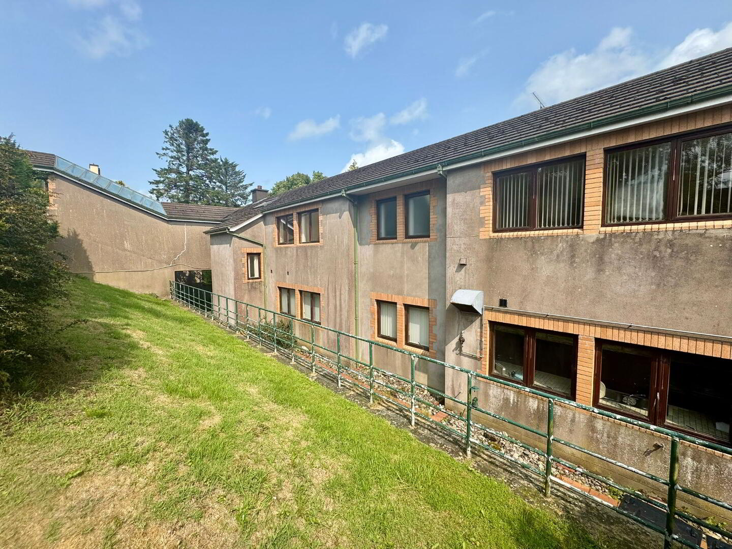property description image