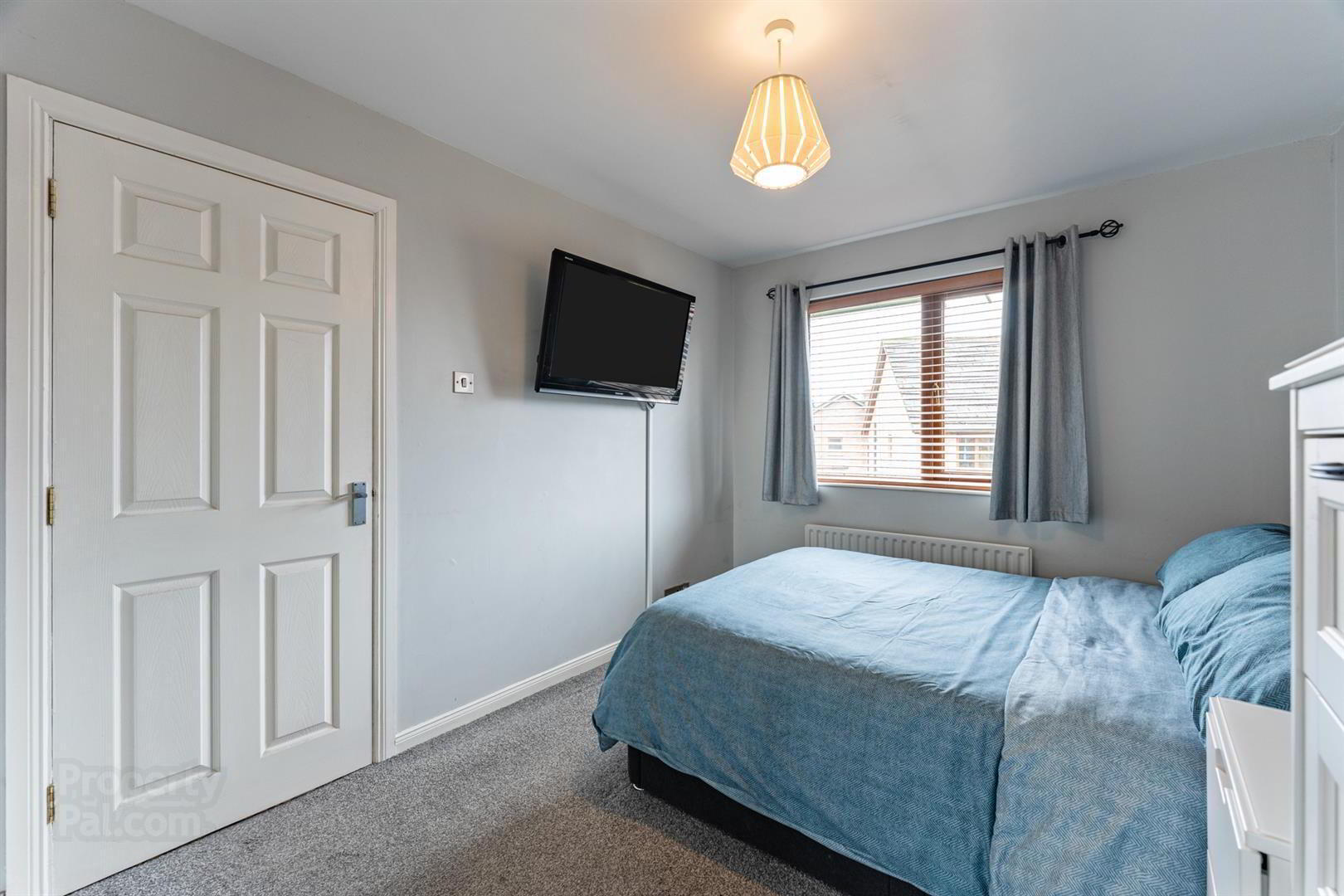 9 Stonebridge Lane 12 of 19