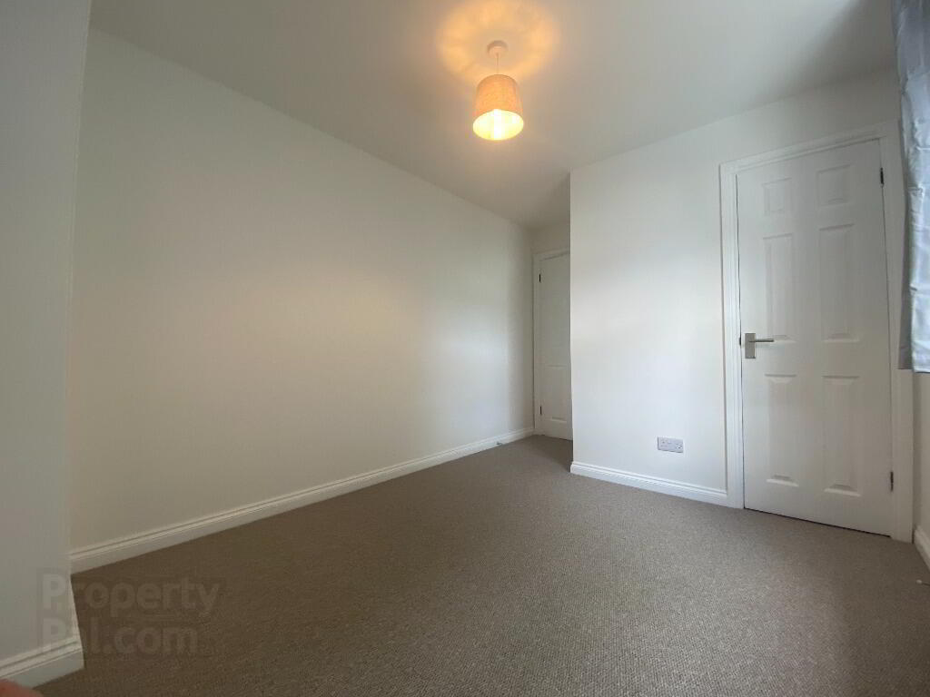 5 Rawdon Court Mews 16 of 20