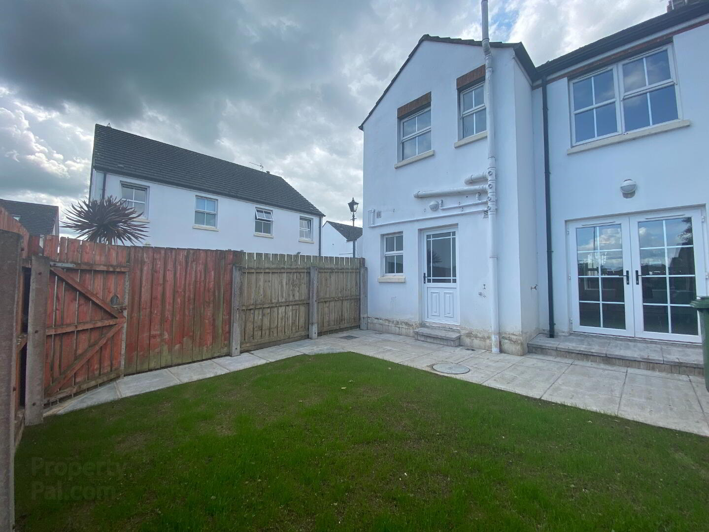 5 Rawdon Court Mews 20 of 20