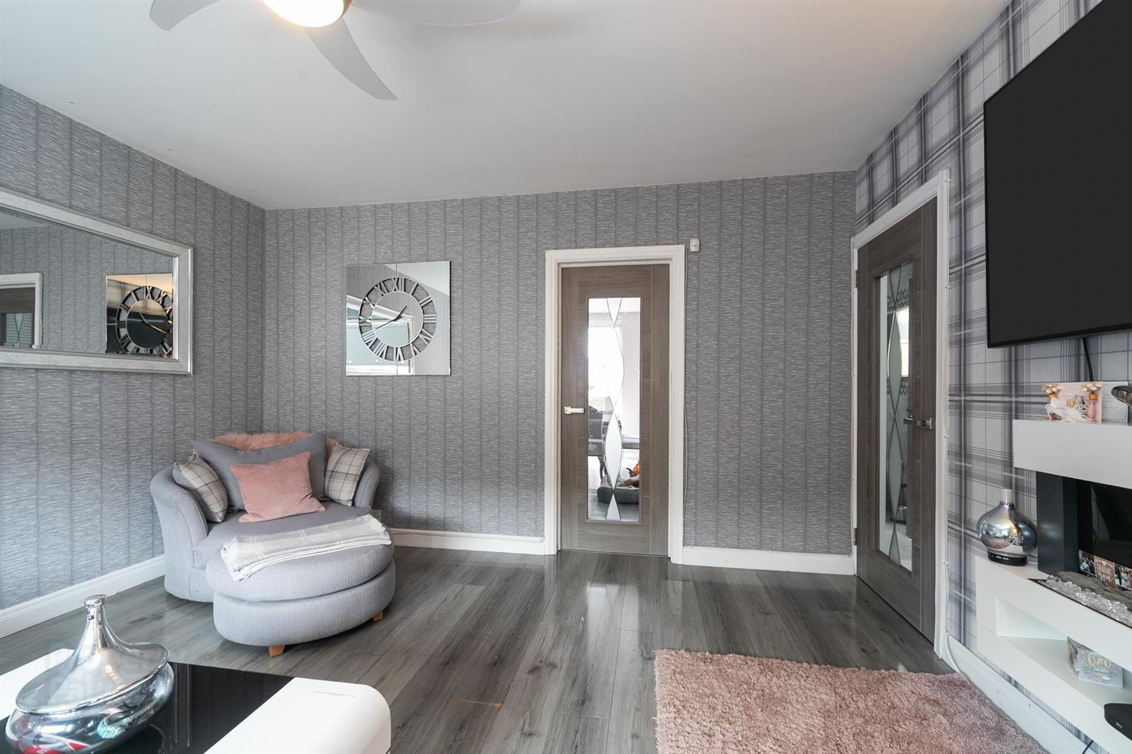 15 West Circular Road 6 of 22