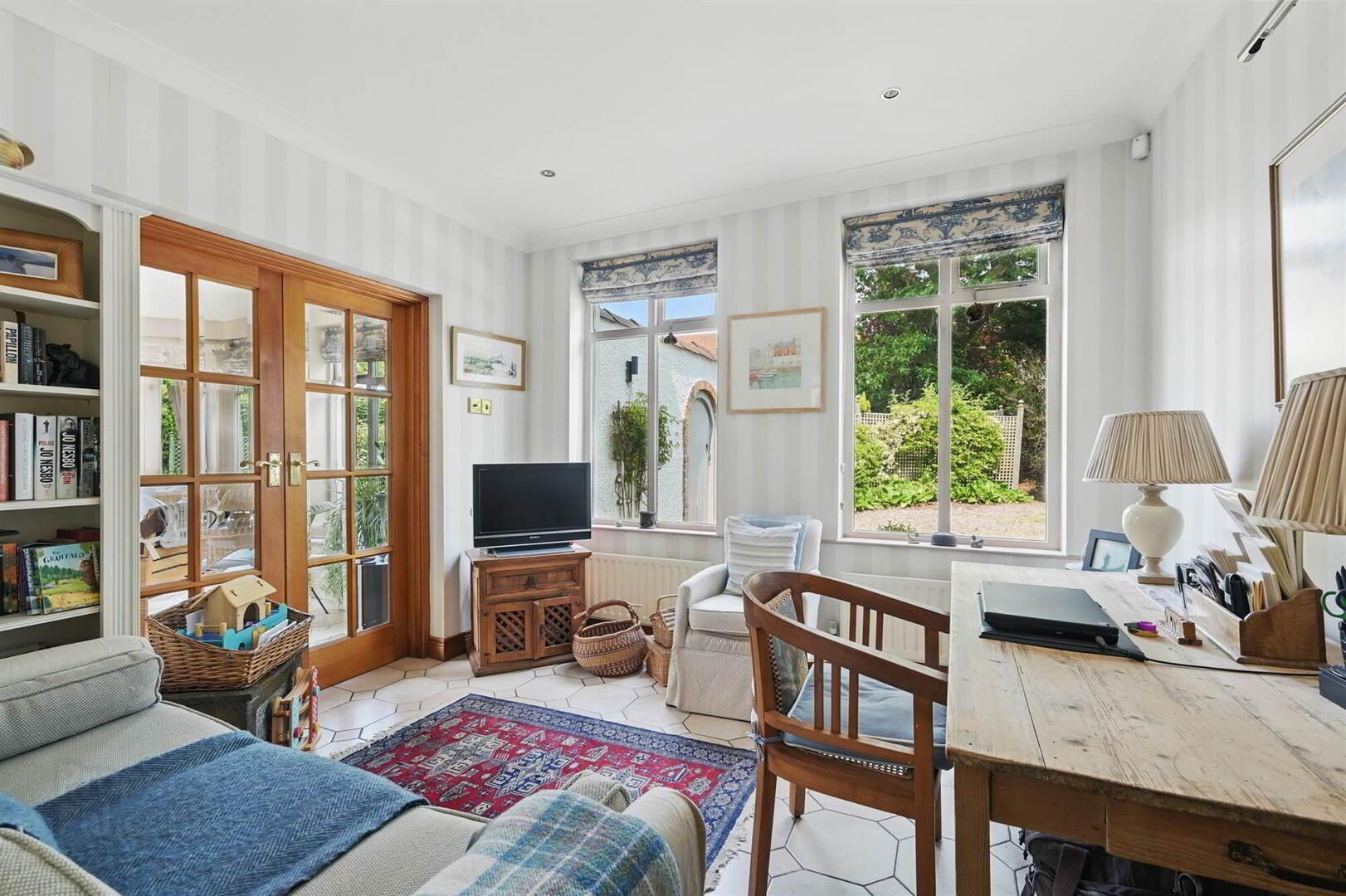 48a Balmoral Avenue 9 of 29