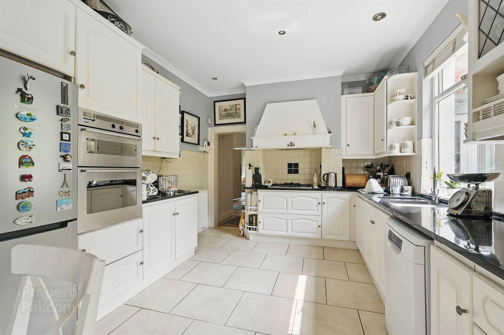 48a Balmoral Avenue 11 of 29
