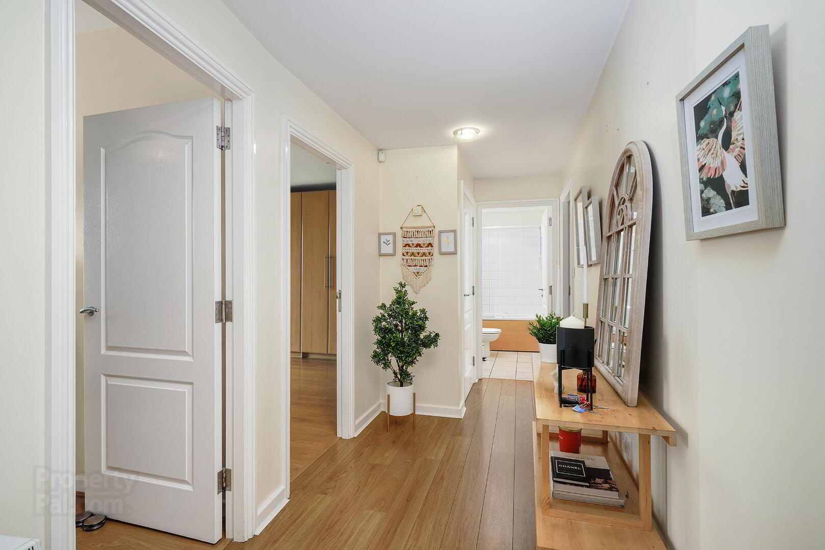 property description image