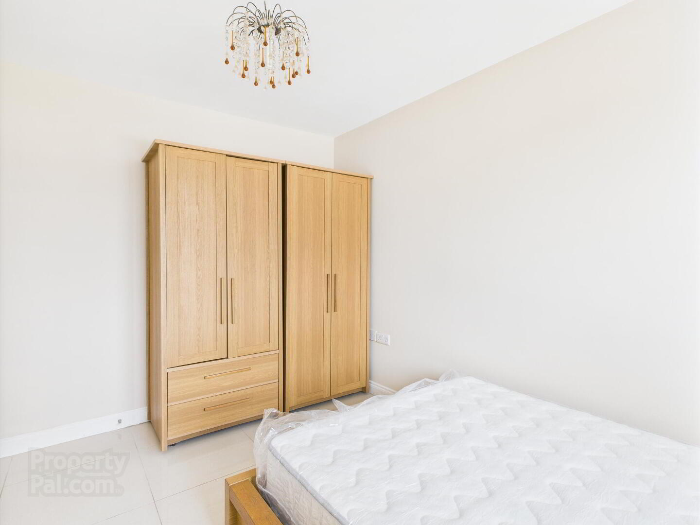 Apt 47, Gardiners Square Apts 5 of 12