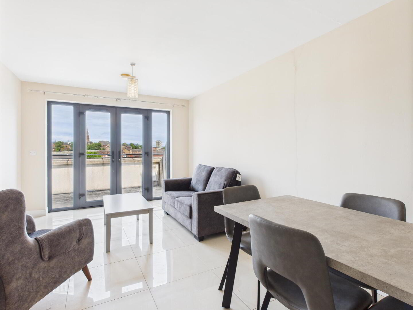 Apt 47, Gardiners Square Apts 7 of 12