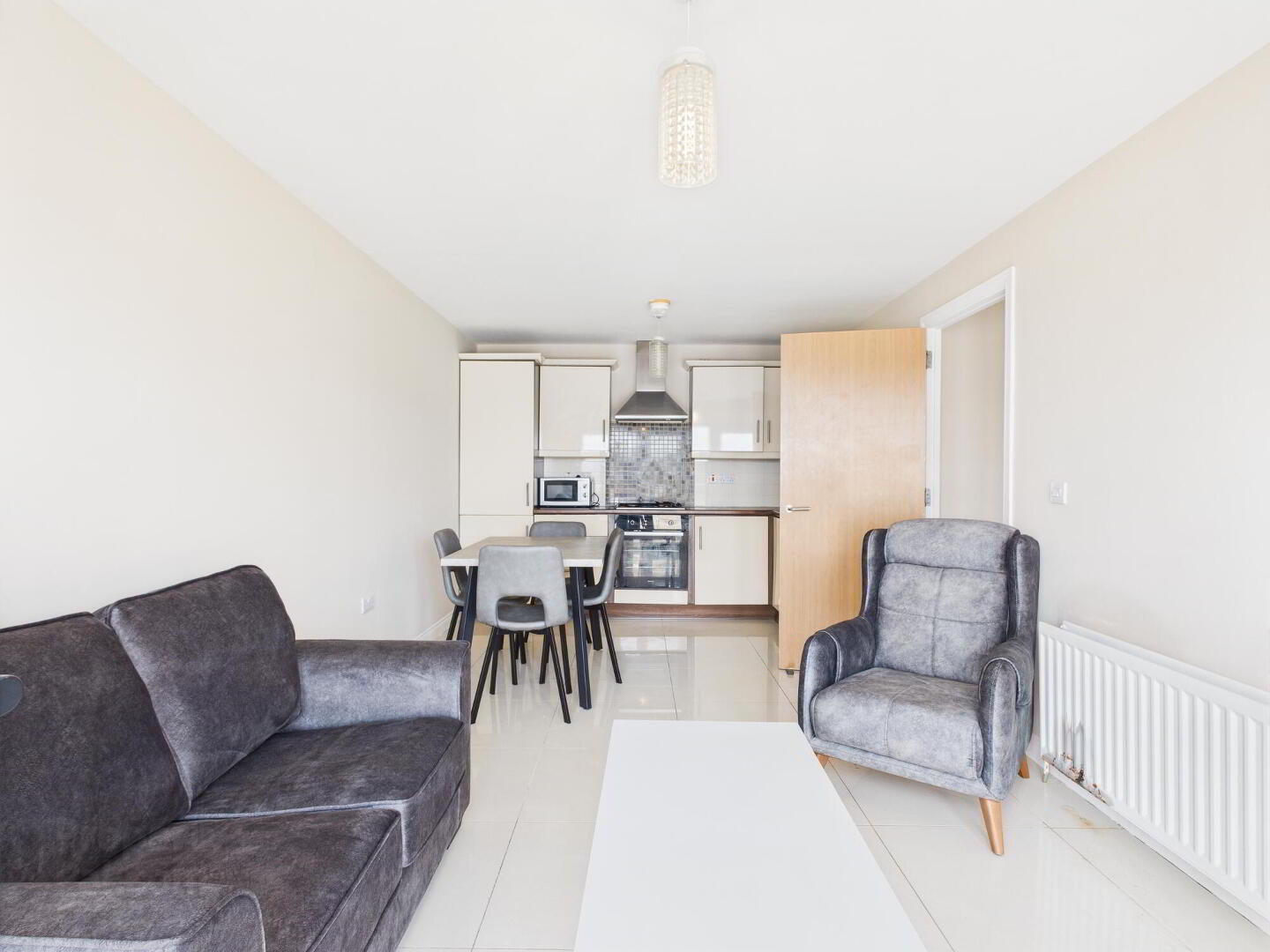 Apt 47, Gardiners Square Apts 8 of 12