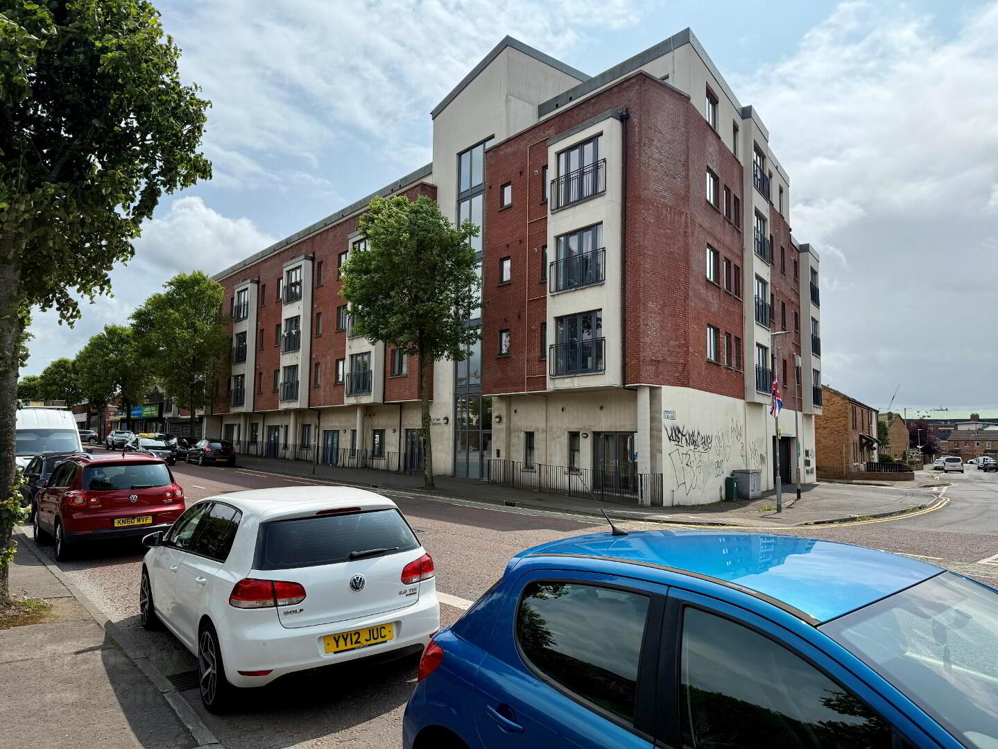 Apt 47, Gardiners Square Apts 1 of 12