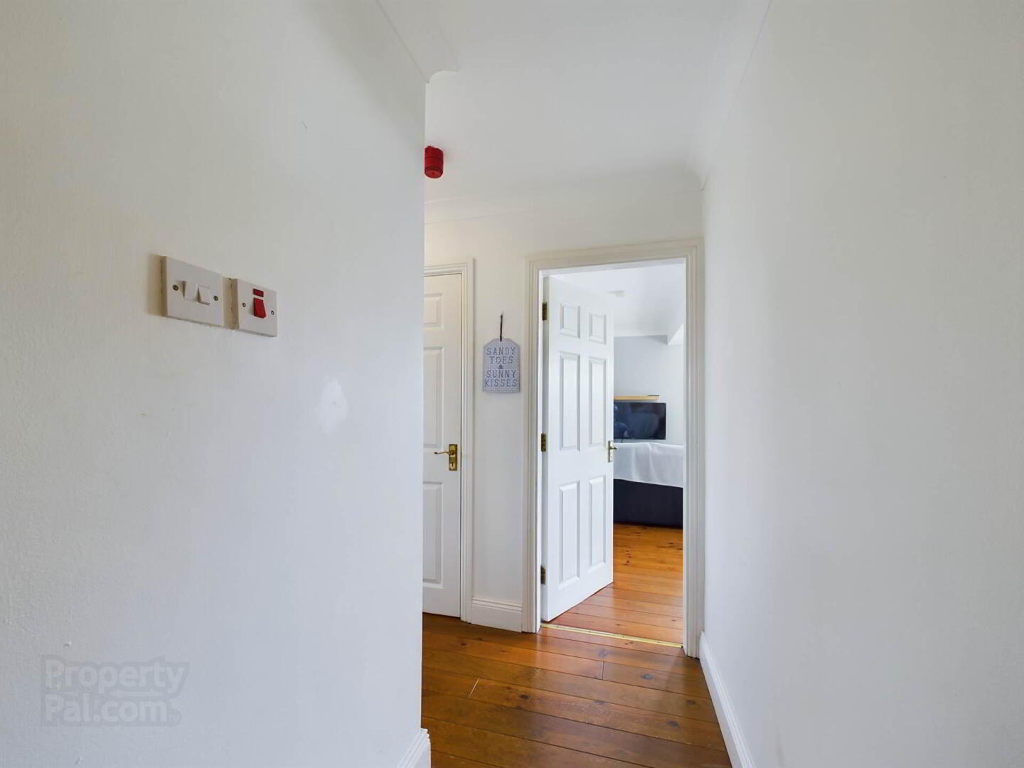 Apt 12, Newtown Park House 4 of 17