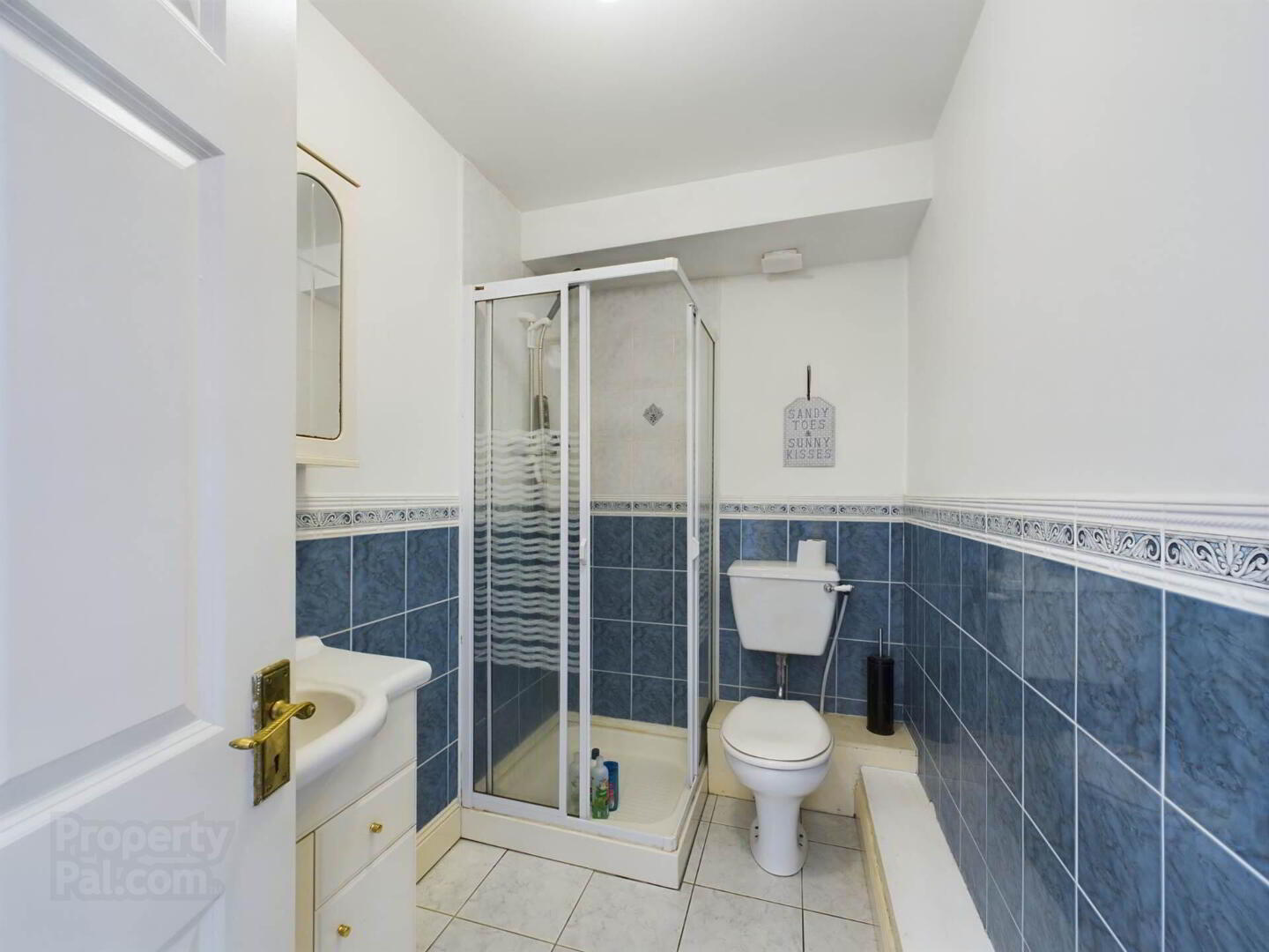 Apt 12, Newtown Park House 5 of 17