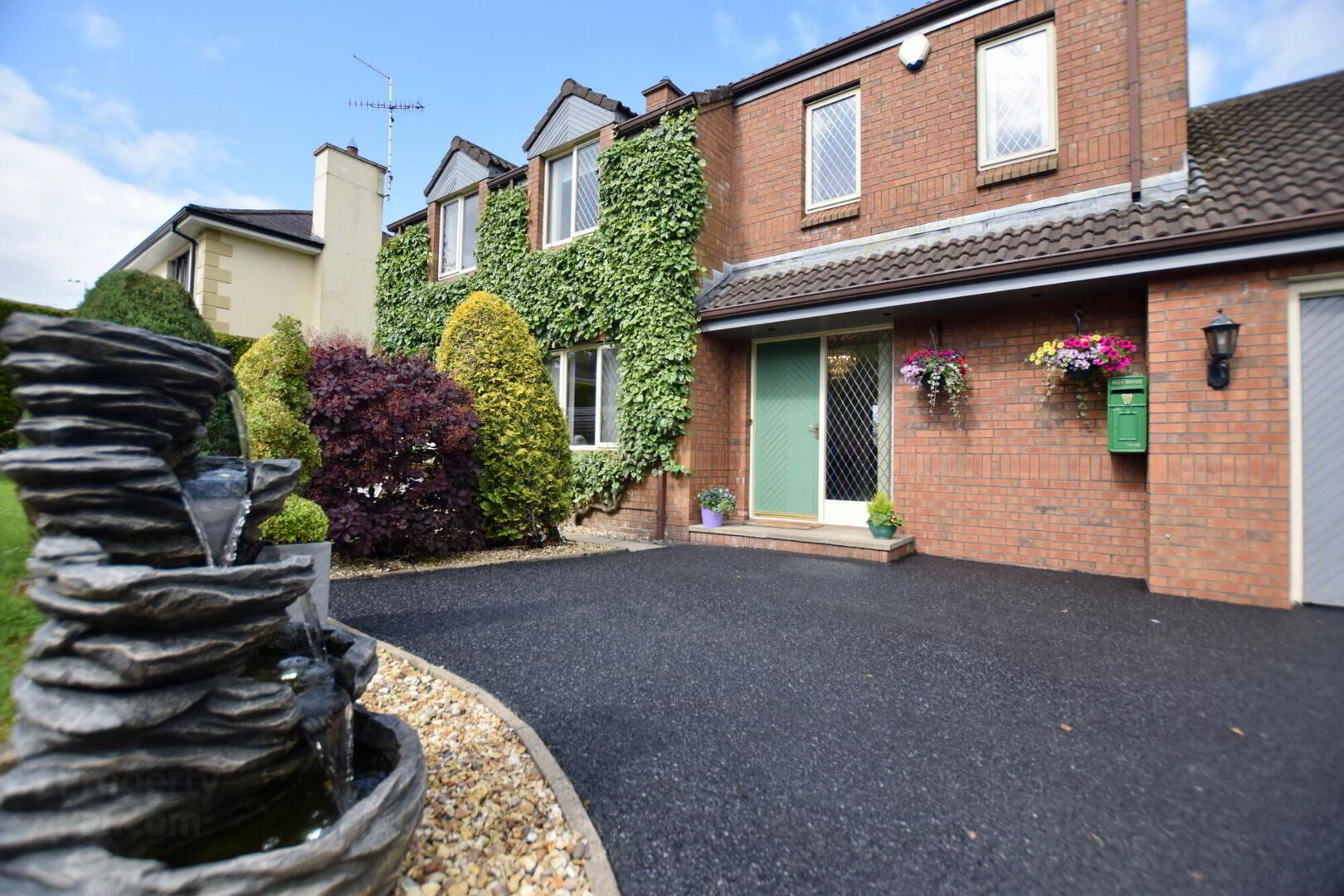 property description image