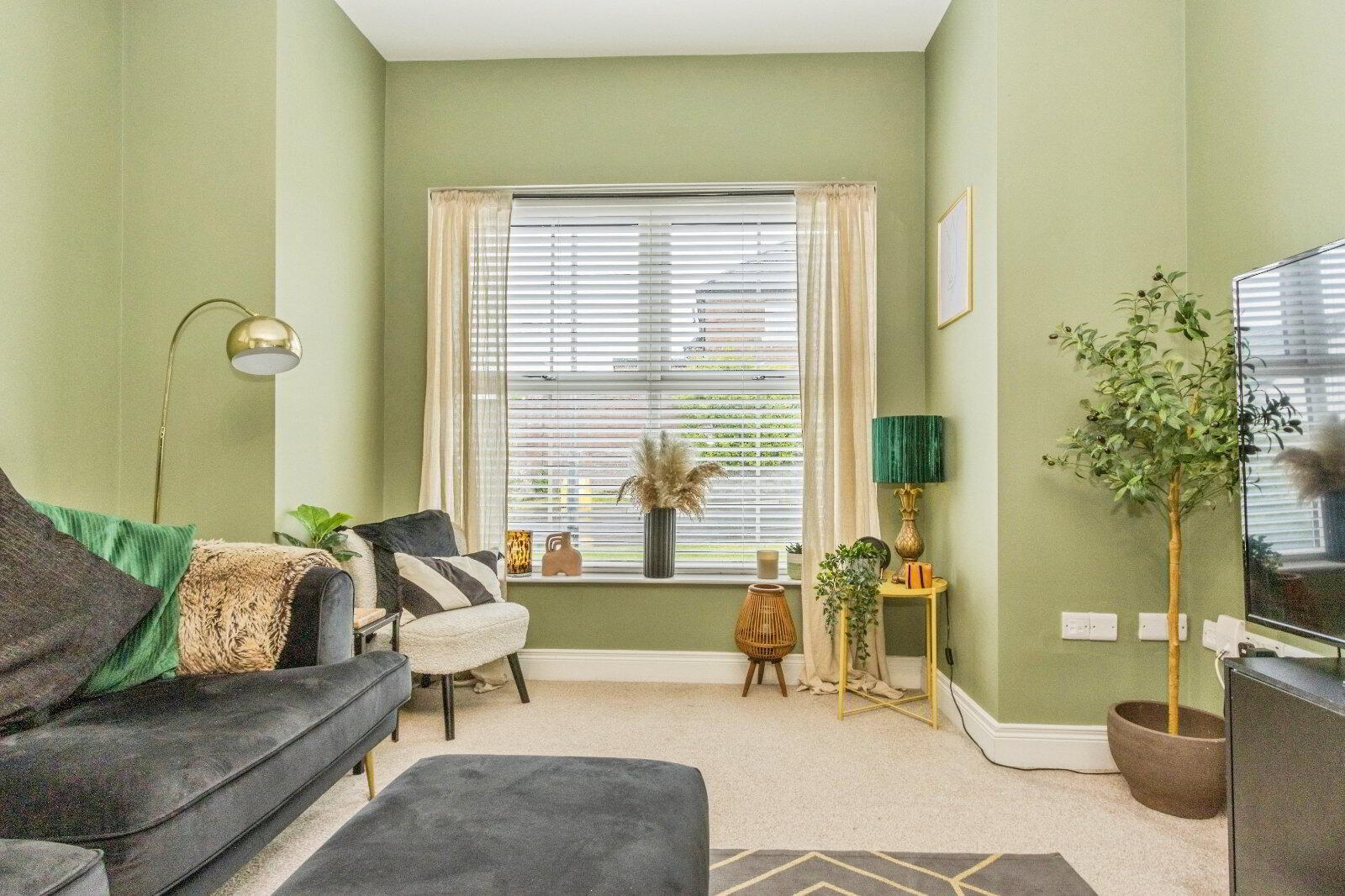 2 Helens Wood Place 5 of 20