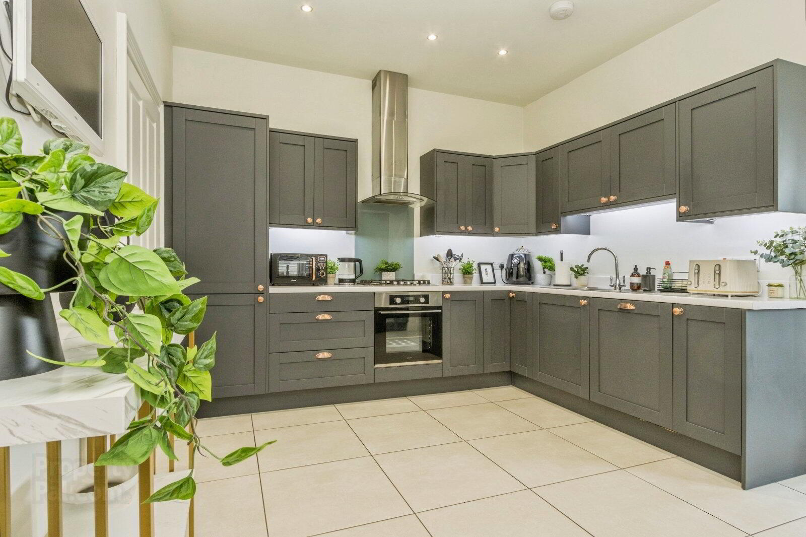 2 Helens Wood Place 7 of 20