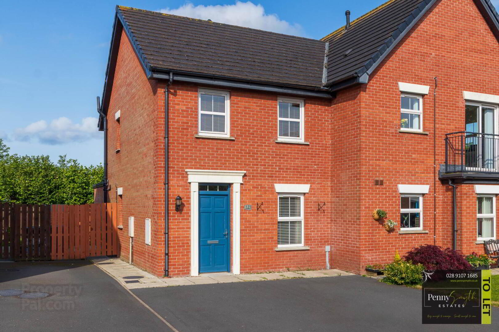 121 Linen Crescent 1 of 31