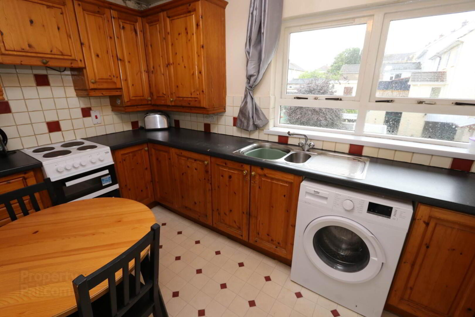 86d Derrin Road 3 of 18