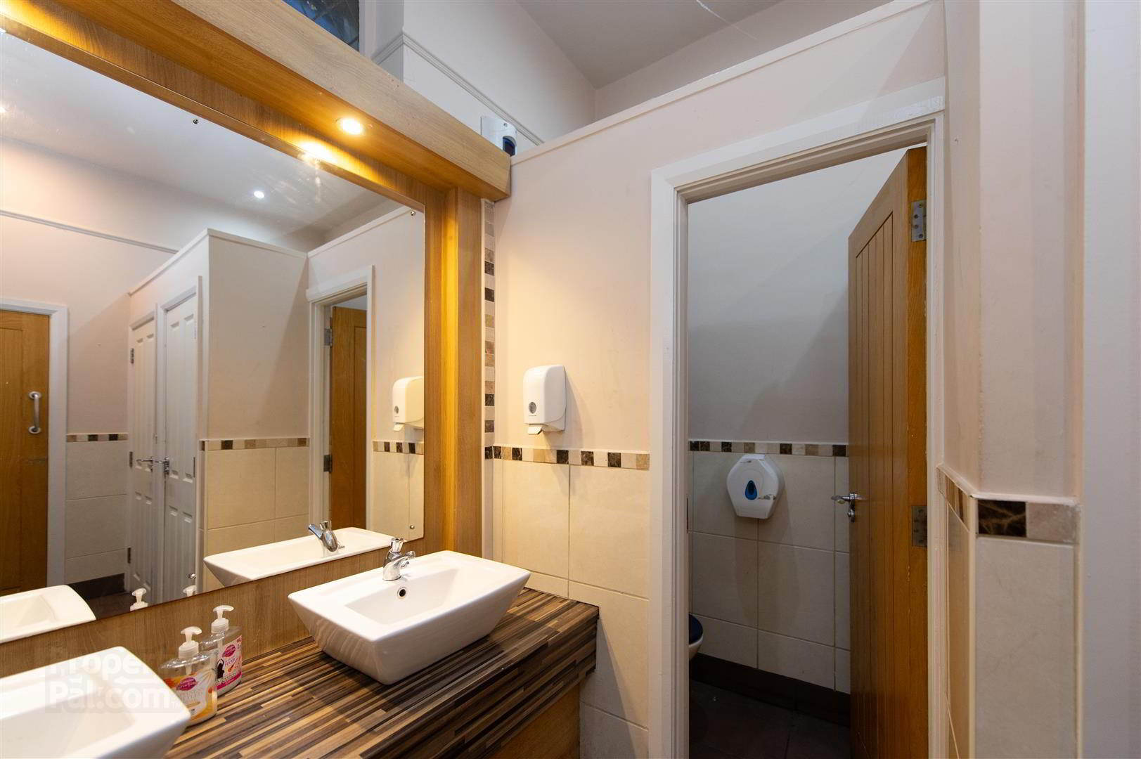 45 Windmill Street 20 of 28