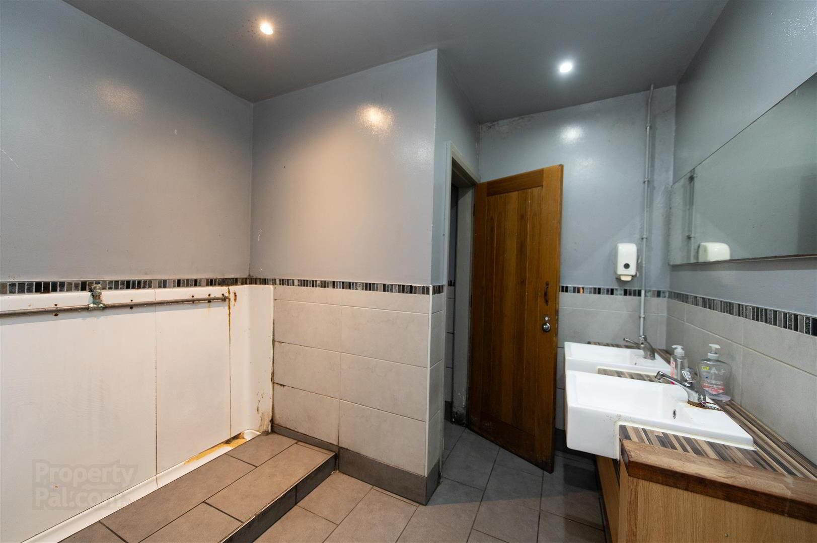 45 Windmill Street 21 of 28
