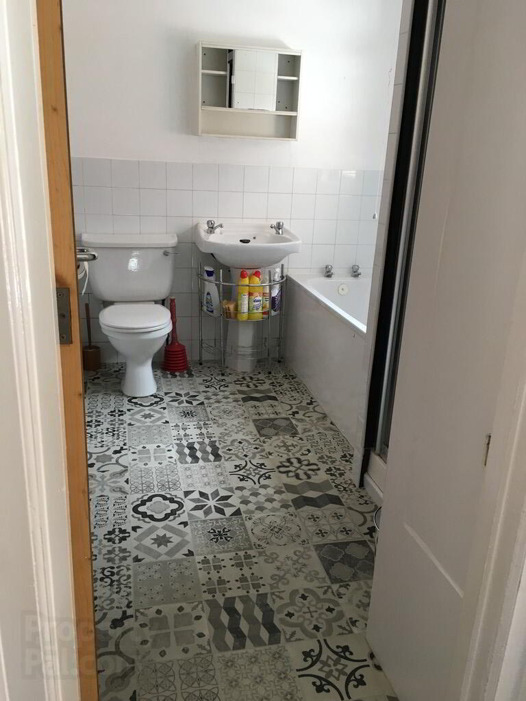 27 Sandhurst Drive 7 of 13