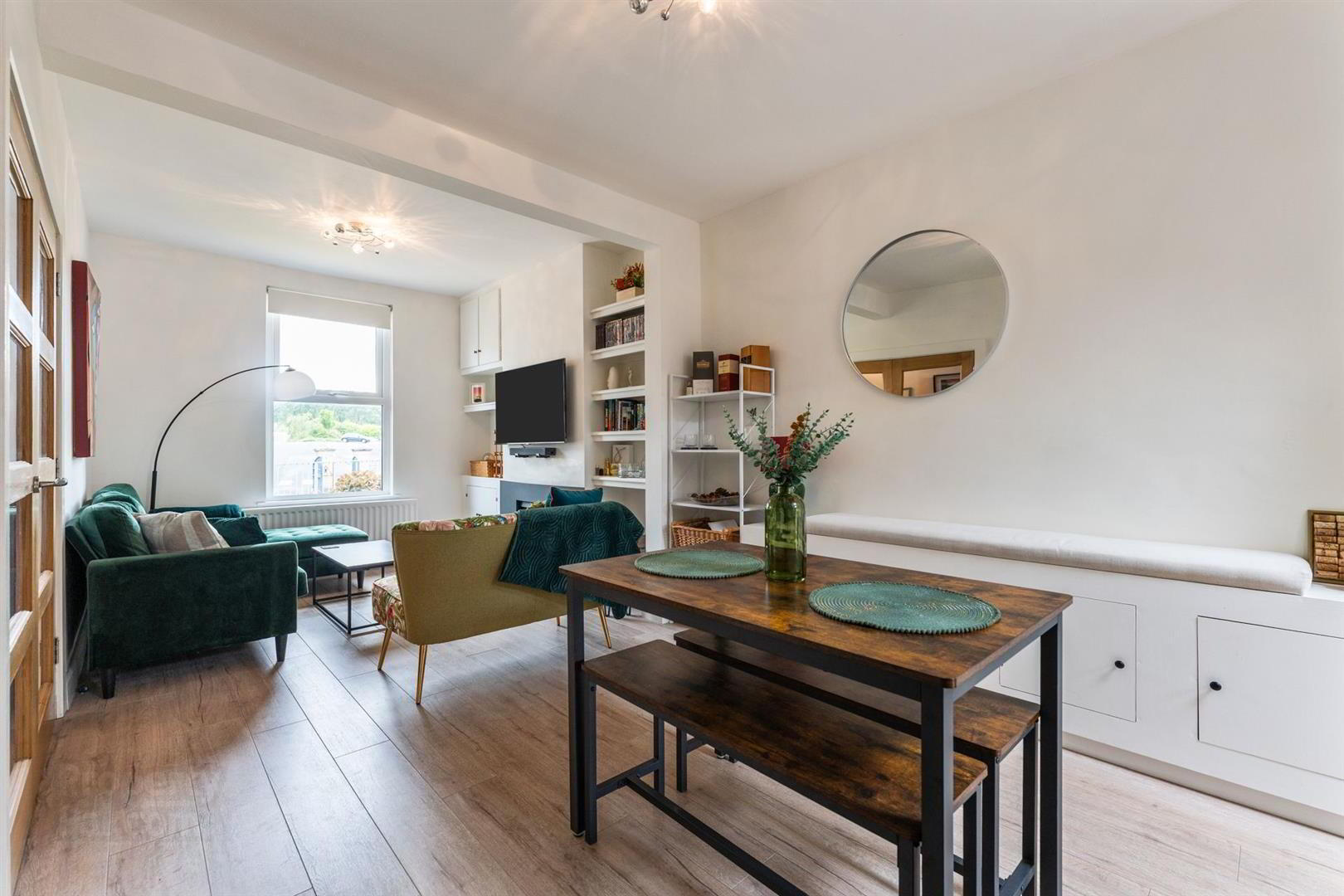 65 Castle Street 7 of 22