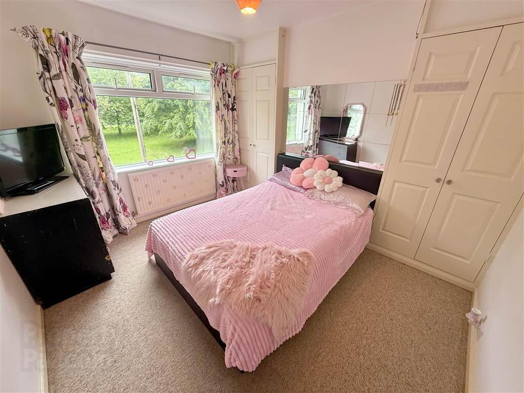 28 Downshire Park Central 7 of 13