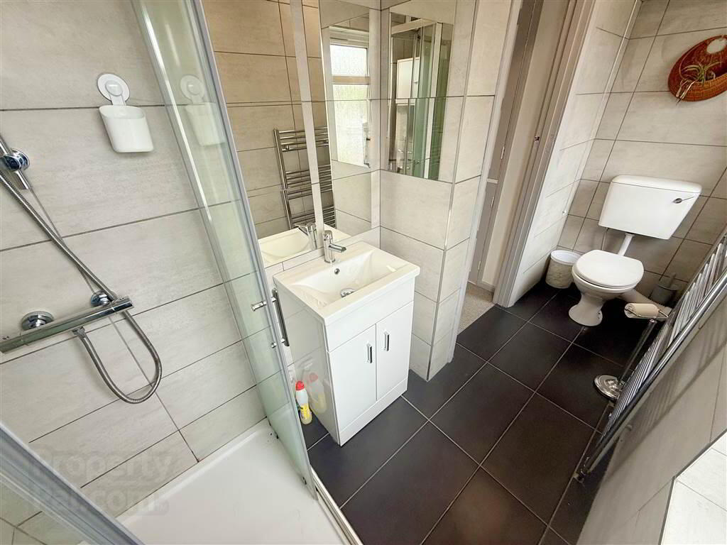 28 Downshire Park Central 10 of 13