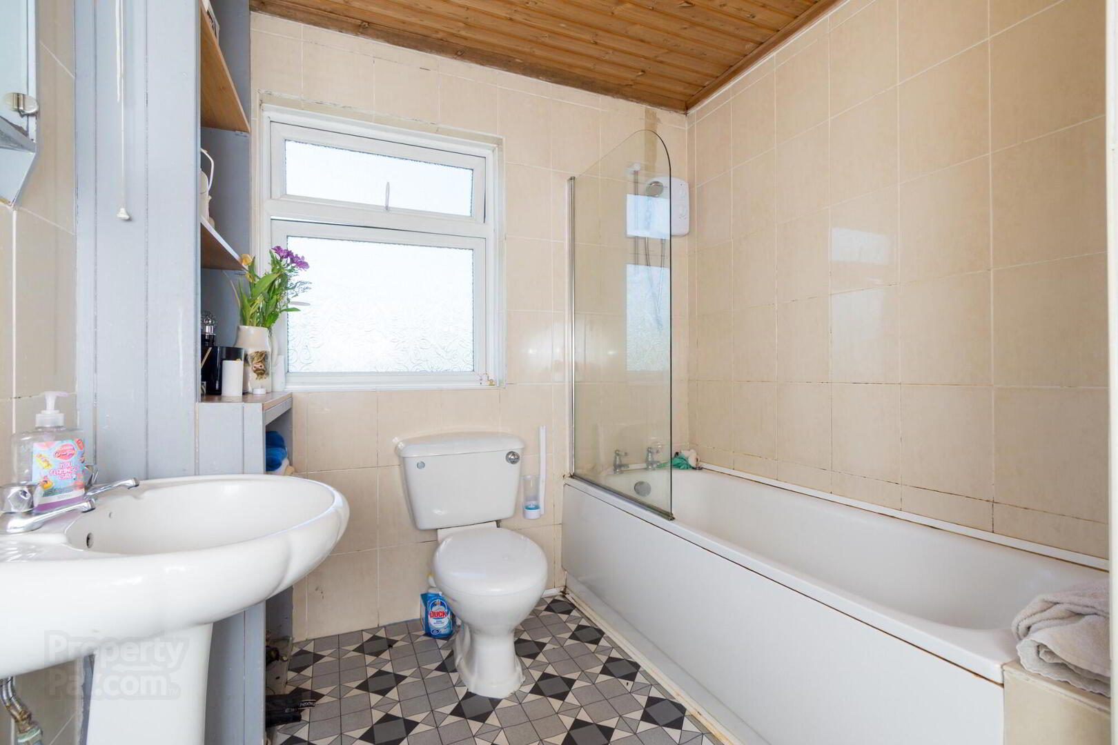 71 Redhill Road 11 of 45